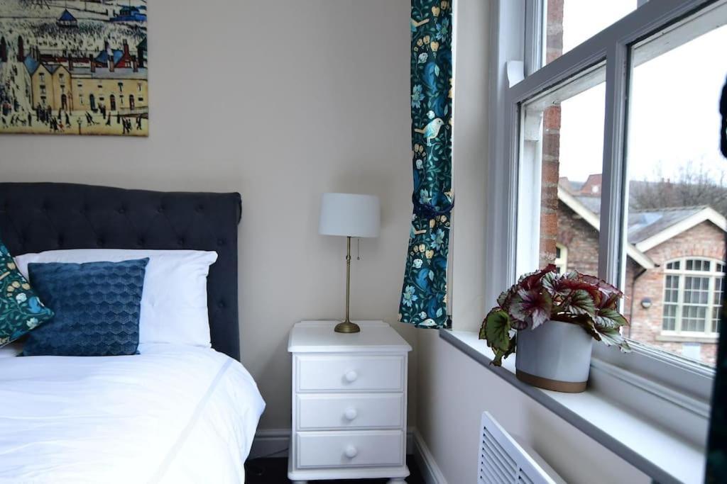 Loveyork Priory Apartment - Central With Parking Exterior photo